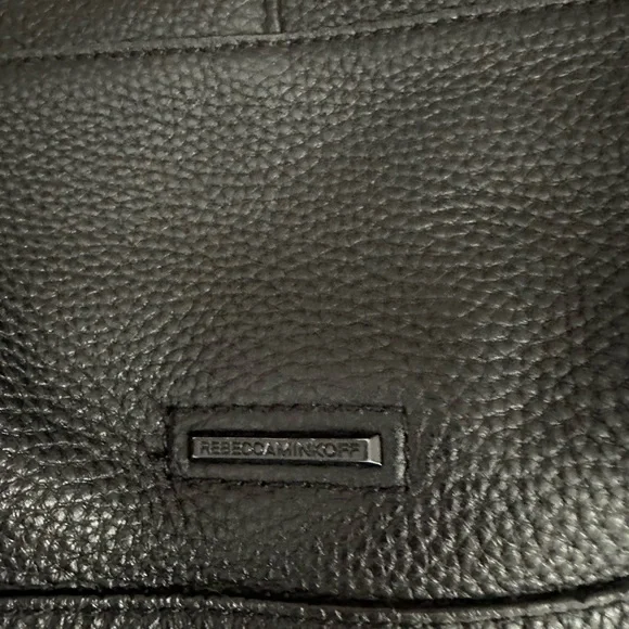 REBECCA MINKOFF BLACK LEATHER PURSE - Picture 3 of 4